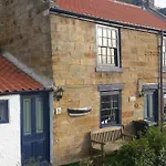 Fisherman's Cottage, Apartment Staithes