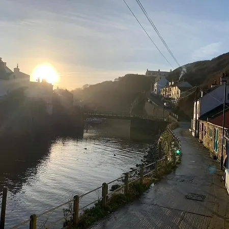 Fisherman's Cottage, 아파트 *