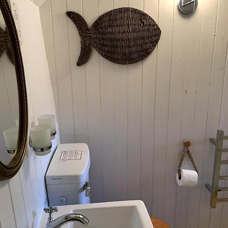 아파트 Fisherman's Cottage, 스테이츠
