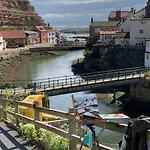 Fisherman's Cottage, * Staithes